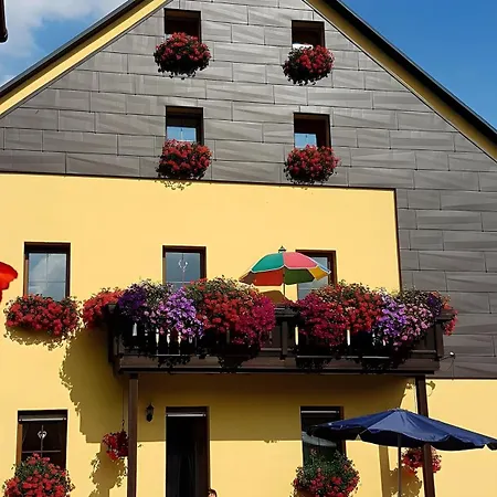 Fuer 2 Personen 35 M² *
